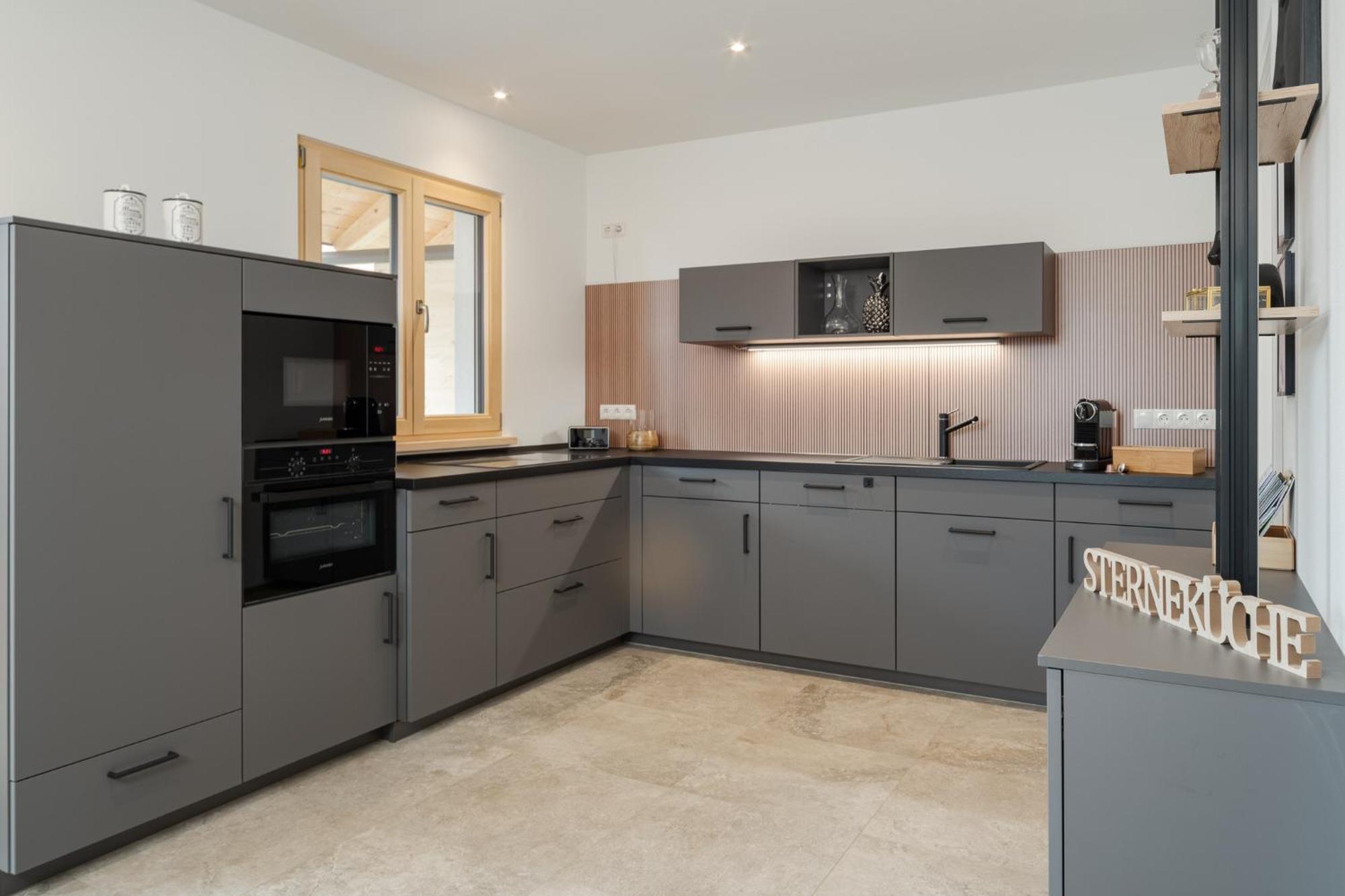 Fenjoy: Ferienapartment In Neubau / Balkon / Bbq Бернау-ам-Кимзее Экстерьер фото
