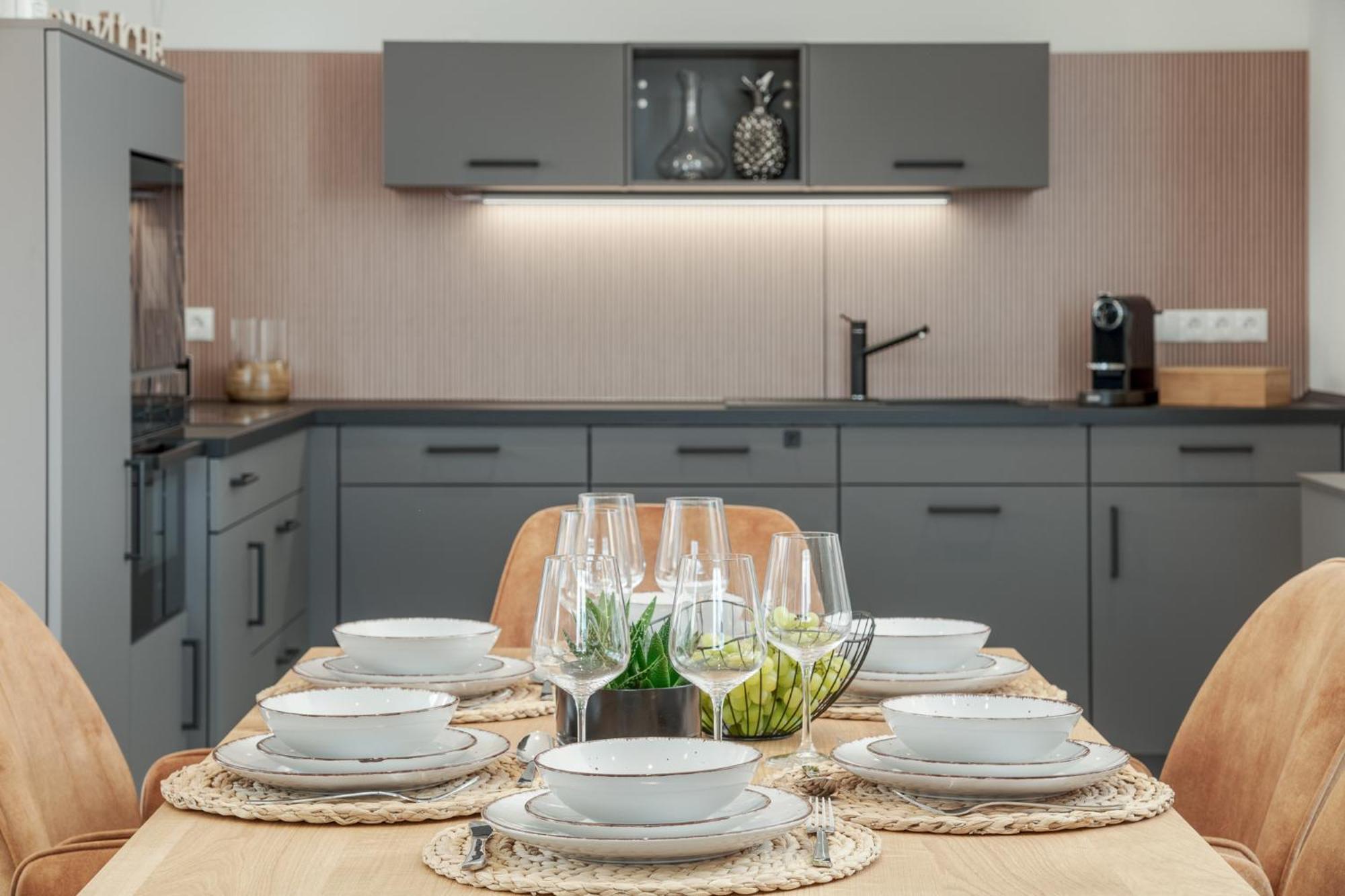 Fenjoy: Ferienapartment In Neubau / Balkon / Bbq Бернау-ам-Кимзее Экстерьер фото